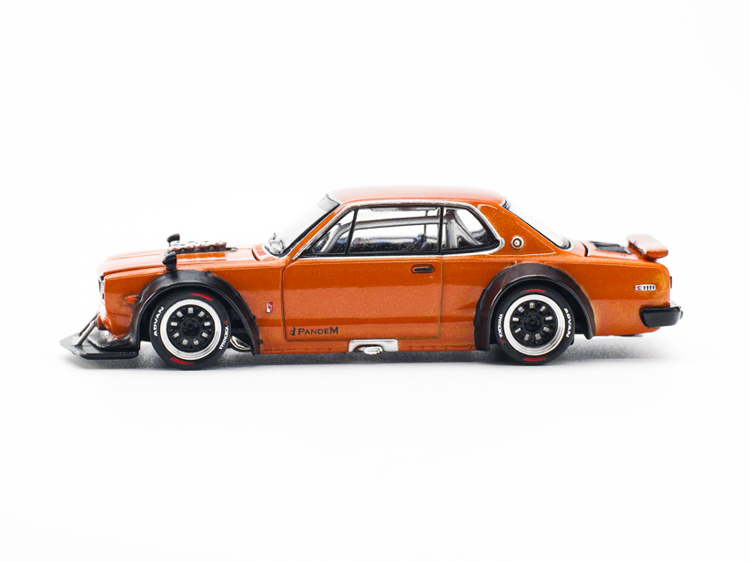 Nissan Skyline GT-R V8 Drift (Hakosuka) - Pop Race - 1:64