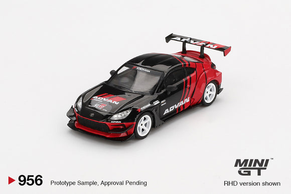 Toyota GR86 HKS Type R ADVAN 2022 Tokyo Auto Salon (RHD) - MINI GT - 1:64