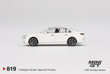 BMW i7 xDrive60 (LHD) (Mineral White) - MINI GT - 1:64