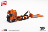 Scania 770S B8x4NA Hooklift Flatbed (Orange) - MINI GT - 1:64 Modellauto 1/64