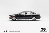 BMW 750iL (LHD) (Black Sapphire) - MINI GT - 1:64 Modellauto 1/64