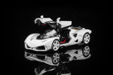 Nilu (Suzuka White) - MotorHelix - 1:64 Modellauto 1/64