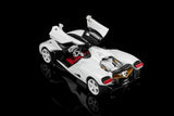 Nilu (Suzuka White) - MotorHelix - 1:64 Modellauto 1/64