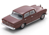 Mercedes-Benz 200D Heckflosse (Bordeaux Red) - Schuco - 1:64 Modellauto 1/64