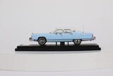 Lincoln Continental Town Car 1979 (Wedgewood Blue) - SunStar - 1:64 Modellauto 1/64