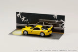 Mazda RX-7 (FD3S) Red Suns Keisuke Takahashi VS Takumi Fujiwara Initial D Diorama Set - HOBBY JAPAN - 1:64 - Modelcars Passion