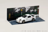 Mazda RX-7 (FC3S) Red Suns Ryosuke Takahashi VS Takumi Fujiwara Initial D Diorama Set - HOBBY JAPAN - 1:64 Modellauto 1/64
