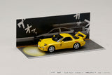 Mazda RX-7 (FD3S) Red Suns Keisuke Takahashi VS Takumi Fujiwara Initial D Diorama Set Re-release with a special collectible card included - HOBBY JAPAN - 1:64 Modellauto 1/64
