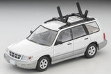 Subaru Forester Custom (White/Silver) with Kayak And Figure - Tomica Limited Vintage Neo - 1:64 Modellauto 1/64