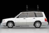 Subaru Forester Custom (White/Silver) with Kayak And Figure - Tomica Limited Vintage Neo - 1:64 Modellauto 1/64