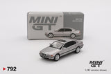 BMW 750iL (LHD) (Aspen Silver Metallic) - MINI GT - 1:64 - Modelcars Passion