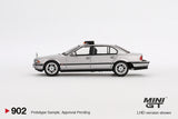 BMW 750 iL James Bond "Tomorrow never dies" - MINI GT - 1:64