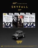 Land Rover Defender 110 Crew Cab James Bond “Skyfall” - MINI GT - 1:64 Modellauto 1/64