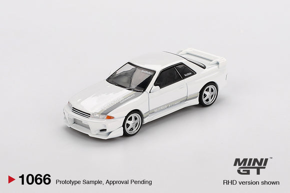 Nissan Skyline GT-R (R32) VeilSide Combat C-I (RHD) (White) - MINI GT - 1:64