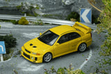 Mitsubishi Lancer Evolution V GSR (Dandelion Yellow) - MotorHelix - 1:64 Modellauto 1/64