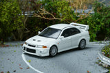 Mitsubishi Lancer Evolution VI GSR (Scotia White) - MotorHelix - 1:64 Modellauto 1/64