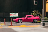 Porsche 928 GTS (Rubystone Red) - Tarmac Works - 1:64 Modellauto 1/64