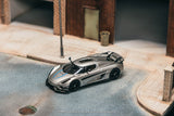 Koenigsegg Regera (Silver Metallic) + Trading Cards Combo Set - Tarmac Works - 1:64 Modellauto 1/64