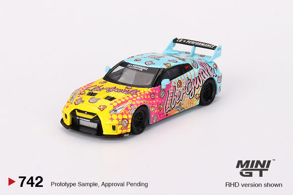 LB-Silhouette Works GT Nissan 35GT-RR Version 1 LBWK Kuma (LHD) - MINI GT - 1:64