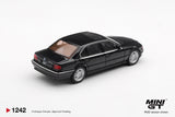 BMW 750iL (LHD) (Black Sapphire) - MINI GT - 1:64 Modellauto 1/64