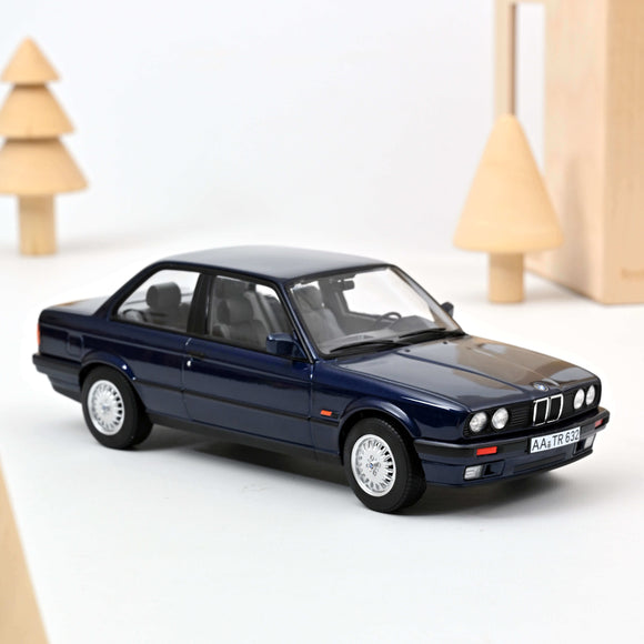 BMW 325i E30 - Norev - 1:18 - Modelcars Passion